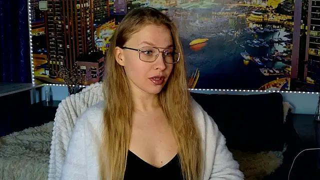 Snapshot of pusyavykusya chatting on 02/02/26, 10:25 pusyavykusya online show from 02/02/26, 10:25