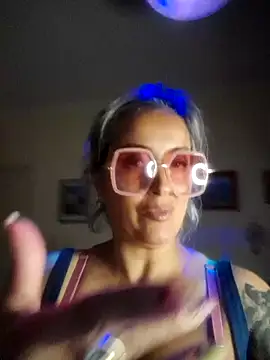 DesireSatler online show from 11/02/25, 04:37