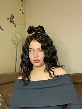 Snapshot of KikiWatson chatting on 02/23/25, 12:16 KikiWatson online show from 02/23/25, 12:16