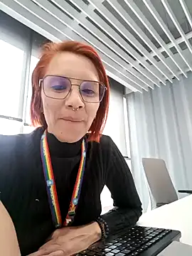 Snapshot of your_red_rose_ chatting on 01/30/25, 07:15 your red rose online show from 01/30/25, 07:15