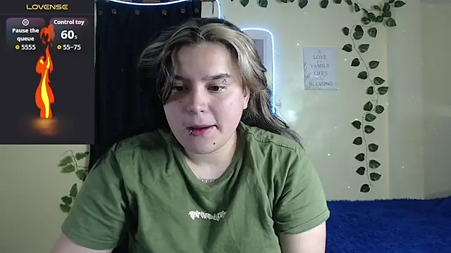 Snapshot of Nika_1_ chatting on 01/07/26, 02:14 Nika 1 online show from 01/07/26, 02:14