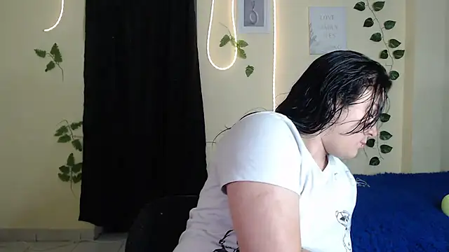 Snapshot of Nika_1_ chatting on 01/10/26, 02:13 Nika 1 online show from 01/10/26, 02:13