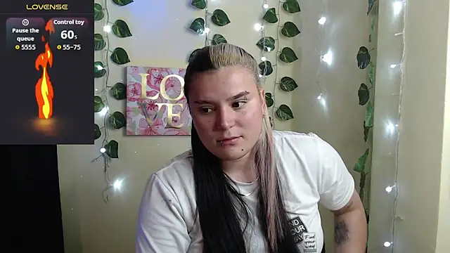 Snapshot of Nika_1_ chatting on 02/07/26, 02:37 Nika 1 online show from 02/07/26, 02:37