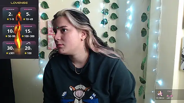 Snapshot of Nika_1_ chatting on 02/08/26, 11:08 Nika 1 online show from 02/08/26, 11:08