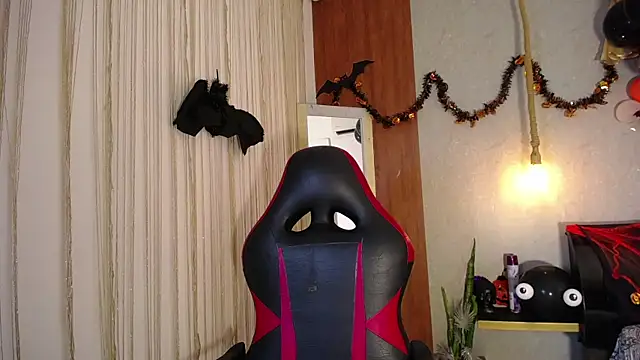 hera divine online show from 10/27/25, 09:19