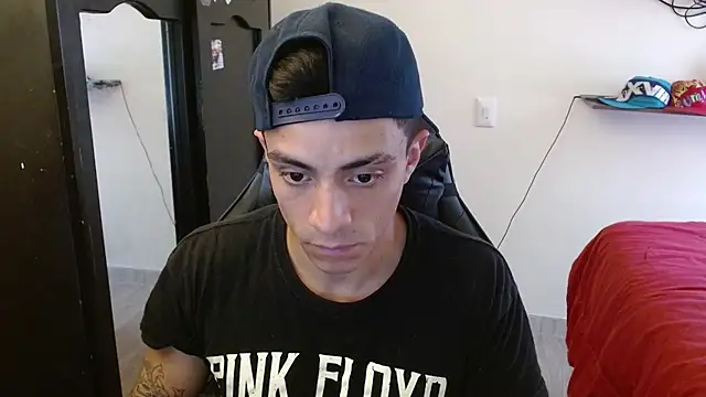 kv   xxx  online show from 11/14/25, 03:33