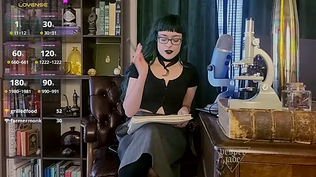 Snapshot of vesperjadex chatting on 01/11/25, 08:21 vesperjadex online show from 01/11/25, 08:21