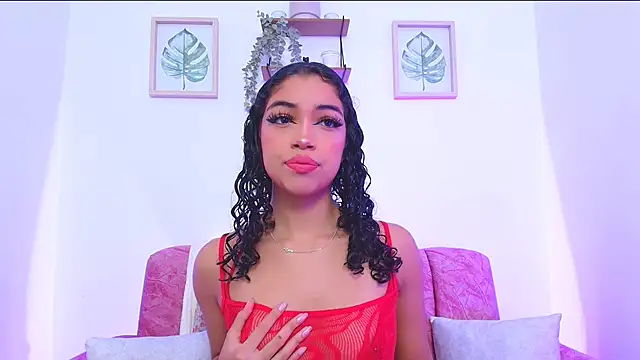 Snapshot of Sara_Jhonson chatting on 12/01/24, 10:53 Sara Jhonson online show from 12/01/24, 10:53