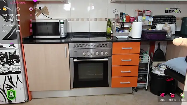 JennyCoquine online show from 03/22/25, 08:48