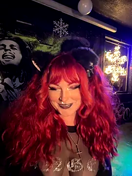 Snapshot of puffpixiee chatting on 12/04/25, 10:40 puffpixiee online show from 12/04/25, 10:40