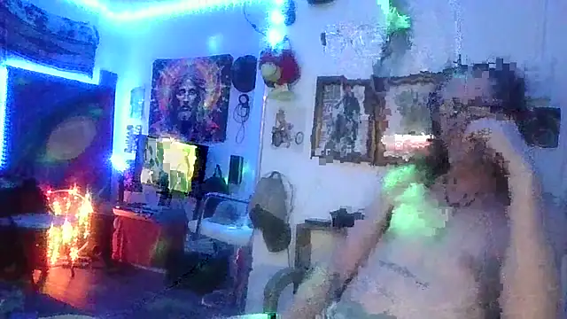 Snapshot of Undercover_Pornstar chatting on 03/22/26, 07:17 Undercover Pornstar online show from 03/22/26, 07:17