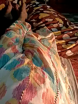 Snapshot of QUEEN-X-CPL chatting on 01/13/25, 05:02 QUEEN-X-CPL online show from 01/13/25, 05:02