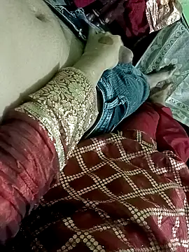 Snapshot of QUEEN-X-CPL chatting on 02/20/25, 05:51 QUEEN-X-CPL online show from 02/20/25, 05:51