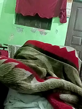 Snapshot of QUEEN-X-CPL chatting on 02/22/25, 05:57 QUEEN-X-CPL online show from 02/22/25, 05:57