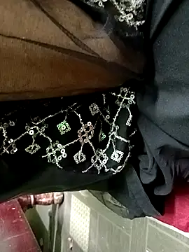 Snapshot of QUEEN-X-CPL chatting on 03/09/25, 06:00 QUEEN-X-CPL online show from 03/09/25, 06:00