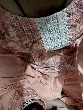 Snapshot of QUEEN-X-CPL chatting on 09/20/25, 05:47 QUEEN-X-CPL online show from 09/20/25, 05:47