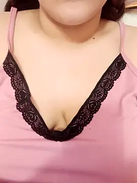 Snapshot of Hotoufia38 chatting on 01/27/25, 06:09 Hotoufia38 online show from 01/27/25, 06:09