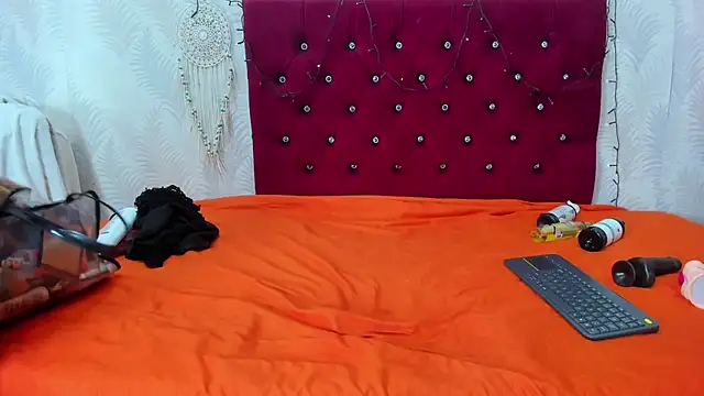 Melody Megann online show from 01/31/25, 08:22