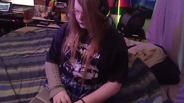 Snapshot of AshThaSissy chatting on 10/28/25, 12:41 AshThaSissy online show from 10/28/25, 12:41