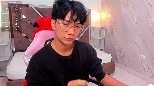 Snapshot of Eriol_ chatting on 04/20/26, 12:08 Eriol online show from 04/20/26, 12:08