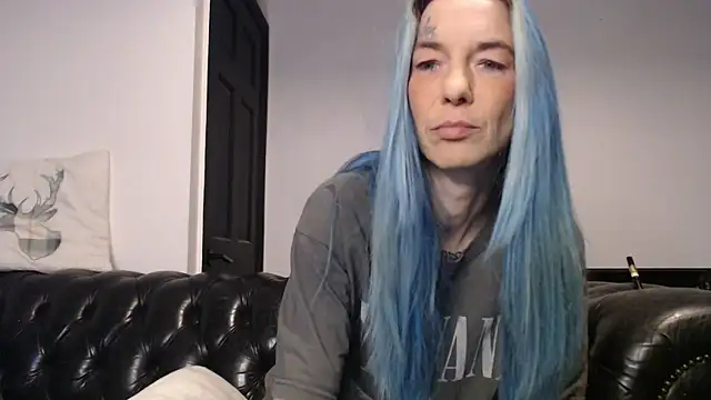 Snapshot of RavenryderUK chatting on 02/02/25, 10:17 RavenryderUK online show from 02/02/25, 10:17