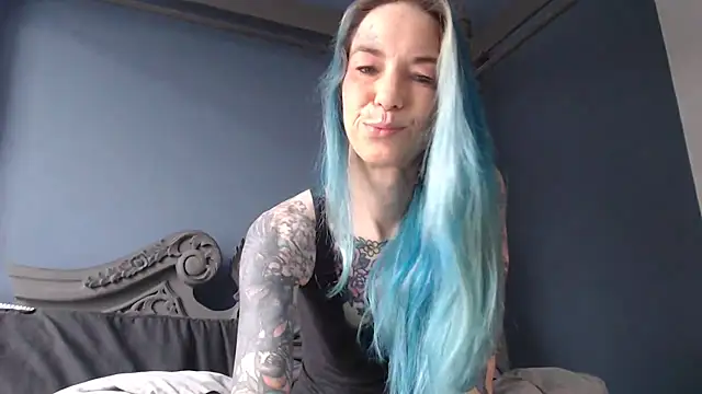 Snapshot of RavenryderUK chatting on 02/04/25, 10:43 RavenryderUK online show from 02/04/25, 10:43