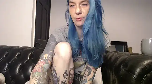 Snapshot of RavenryderUK chatting on 02/24/25, 09:20 RavenryderUK online show from 02/24/25, 09:20