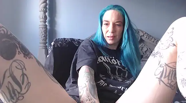Snapshot of RavenryderUK chatting on 02/26/25, 10:58 RavenryderUK online show from 02/26/25, 10:58