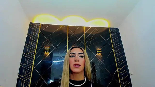 Isabella stanford2 online show from 02/25/25, 01:17