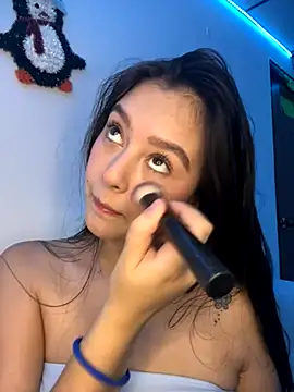 Snapshot of kanne_mia chatting on 11/06/25, 10:32 kanne mia online show from 11/06/25, 10:32