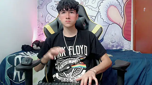 johnny cagee online show from 12/18/24, 05:15