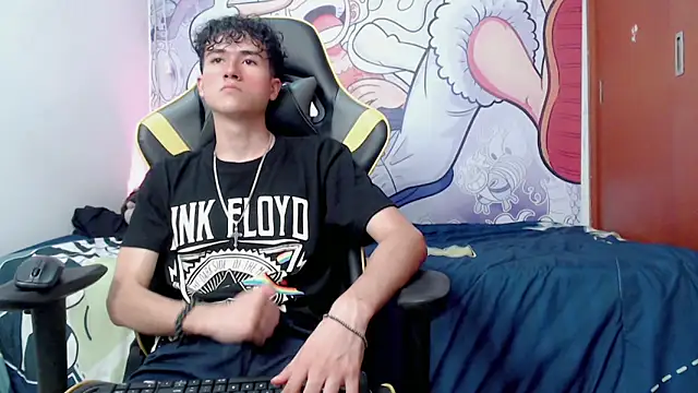 johnny cagee online show from 12/18/24, 08:20