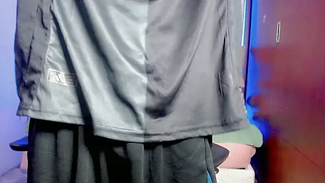 johnny cagee online show from 12/15/25, 03:33