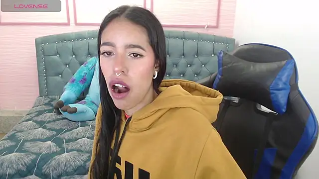 stephania t online show from 01/29/25, 10:27