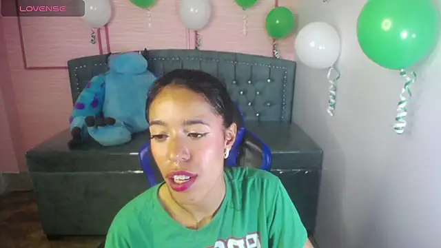 stephania t online show from 03/15/25, 01:51