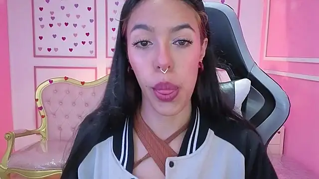 stephania t online show from 10/07/25, 12:35