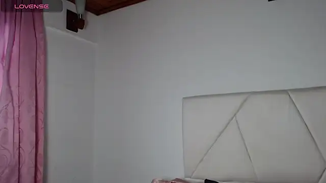 julz 03 online show from 10/29/25, 12:18