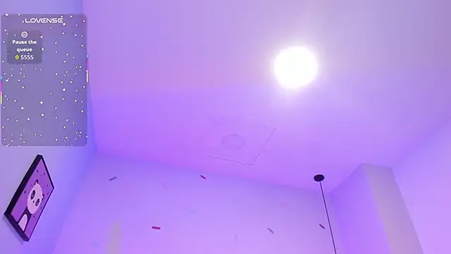  Sophie  miller online show from 11/24/25, 07:46