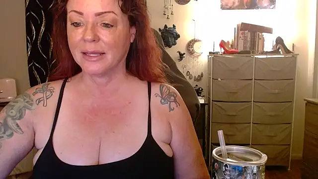 Nikkimastersgirl1091 online show from 05/02/26, 01:16