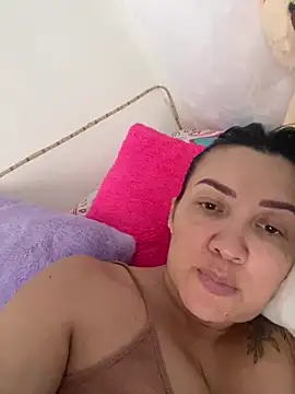 Snapshot of juliamond chatting on 03/12/25, 07:49 juliamond online show from 03/12/25, 07:49