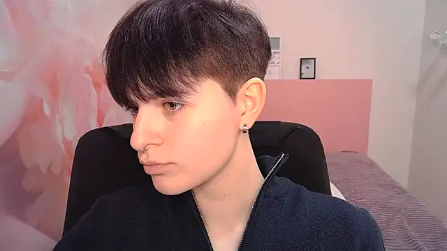 EmiliaYours online show from 12/29/24, 04:08