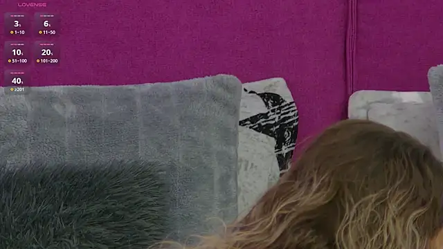 CelineHuddson online show from 10/09/25, 08:18