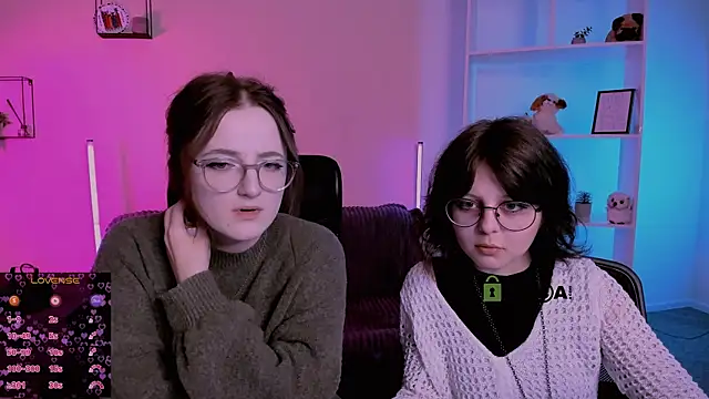 luna berryy online show from 12/03/25, 08:18