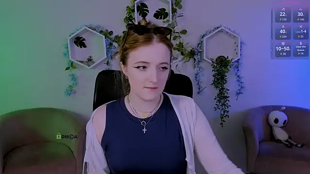 Snapshot of luna_berryy chatting on 06/30/26, 06:53 luna berryy online show from 06/30/26, 06:53