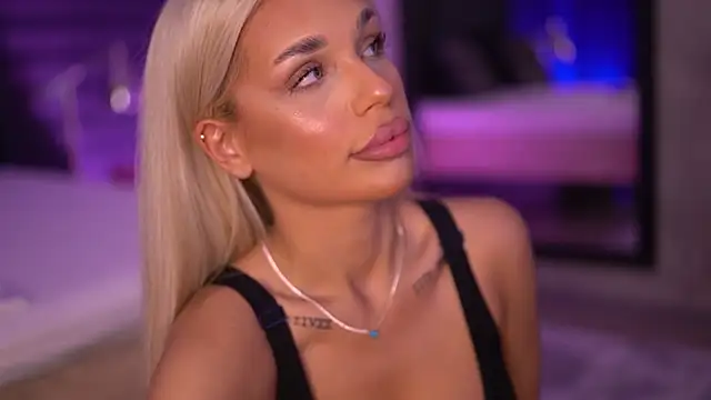 Candy Ivy online show from 09/22/25, 05:37