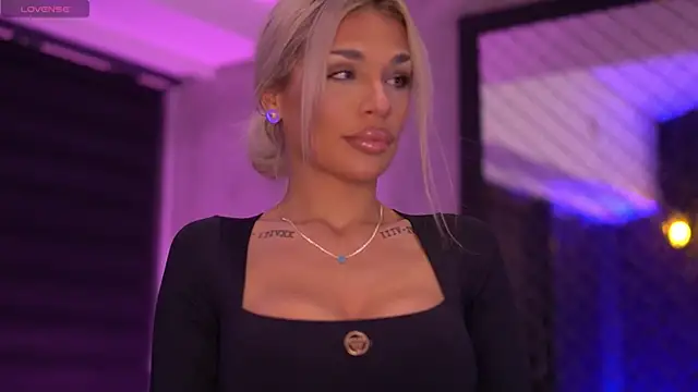 Candy Ivy online show from 10/29/25, 05:47