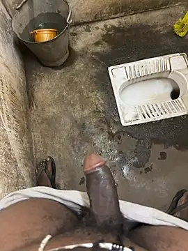 Snapshot of tamil000000 chatting on 03/16/26, 06:12 tamil000000 online show from 03/16/26, 06:12