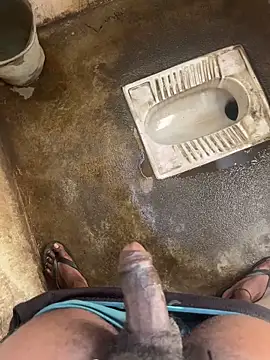 Snapshot of tamil000000 chatting on 03/22/26, 10:29 tamil000000 online show from 03/22/26, 10:29