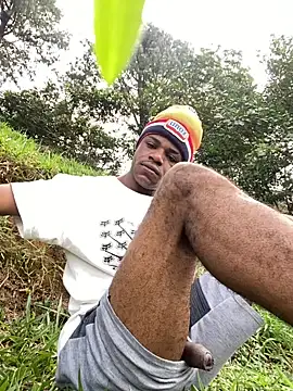 Snapshot of ElNegroRony chatting on 12/11/24, 02:54 ElNegroRony online show from 12/11/24, 02:54