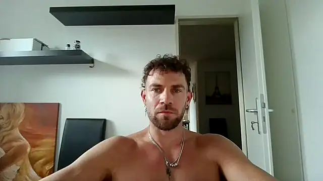 Snapshot of alpha-hunk chatting on 09/09/25, 01:10 alpha-hunk online show from 09/09/25, 01:10